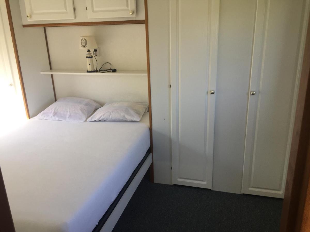 Do'S Chalets Baarland Luaran gambar